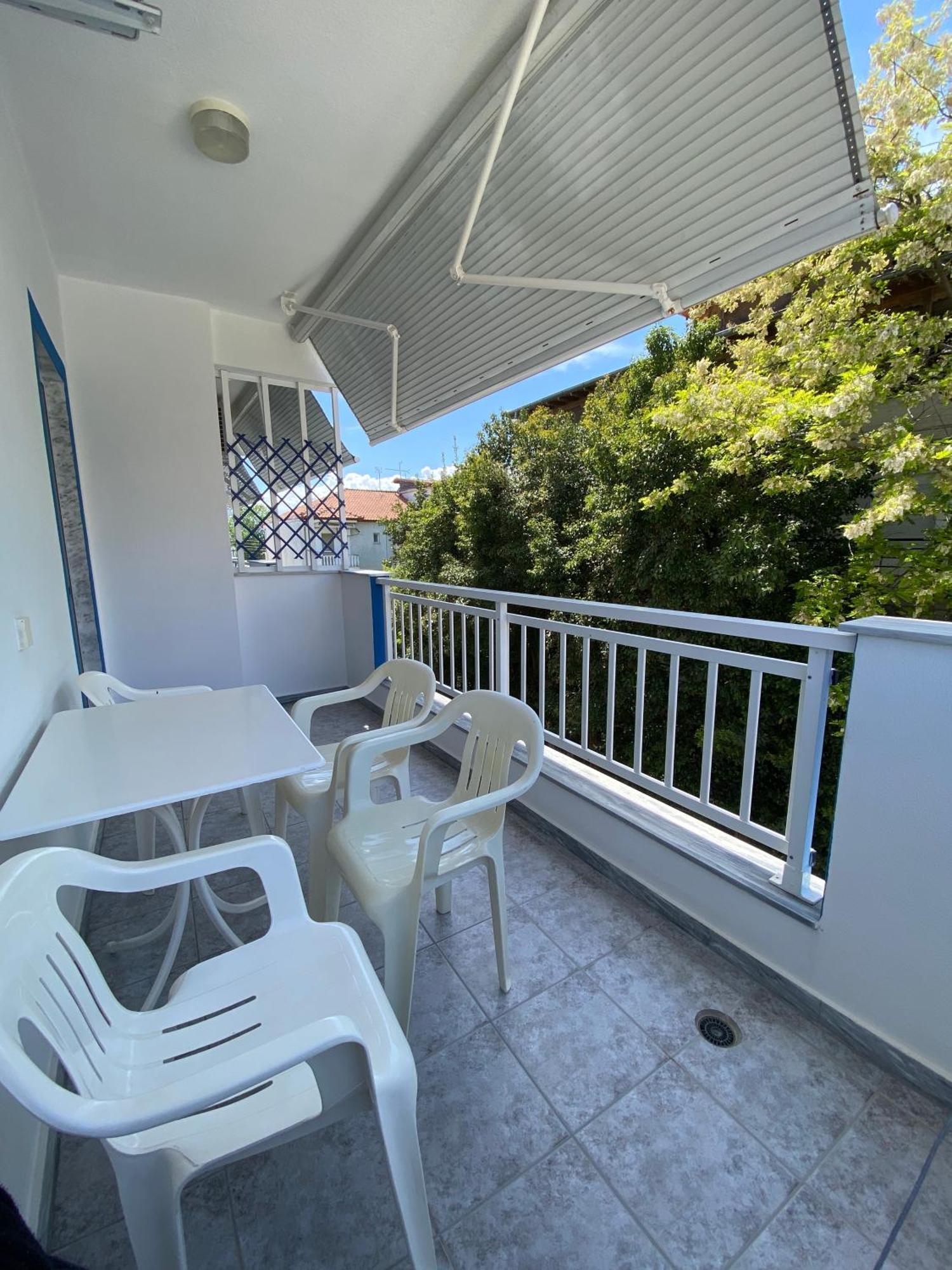 Villa Ilias Olympiakí Aktí 外观 照片